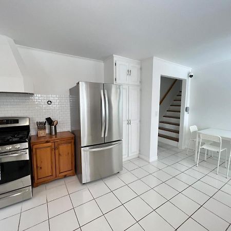 Letitia Heights !E Spacious And Quiet Private Bedroom With Private Bathroom Barrie Exterior foto