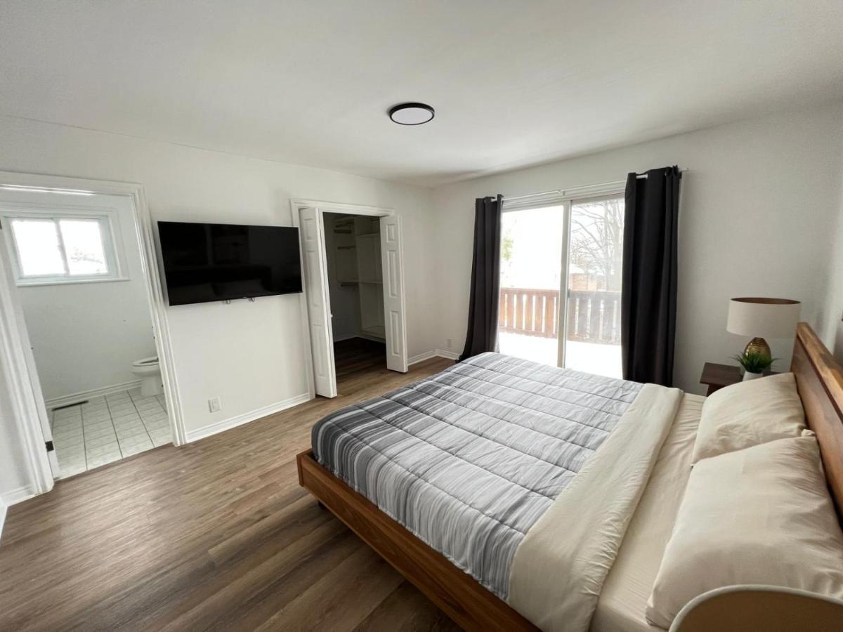 Letitia Heights !E Spacious And Quiet Private Bedroom With Private Bathroom Barrie Exterior foto