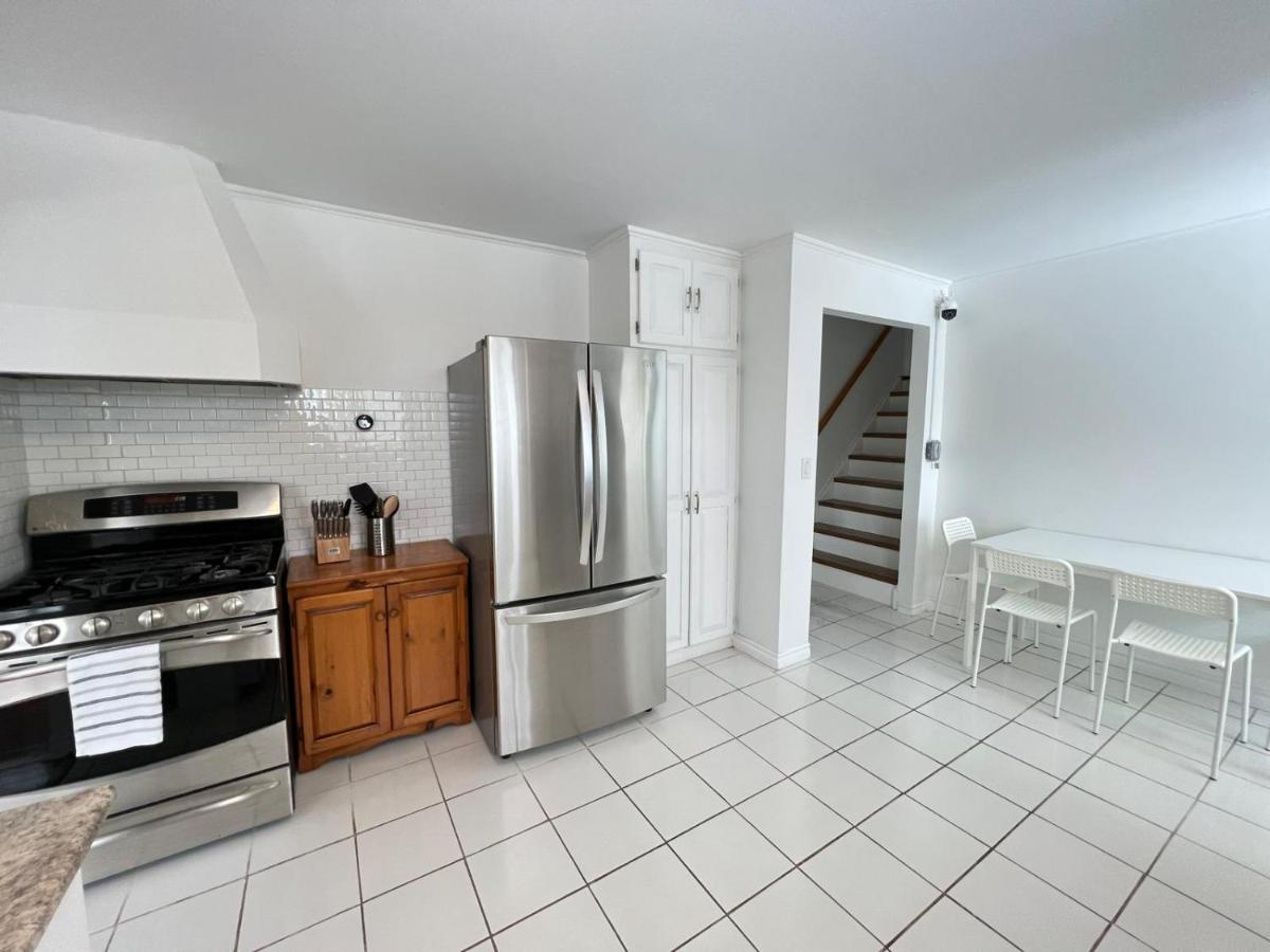 Letitia Heights !E Spacious And Quiet Private Bedroom With Private Bathroom Barrie Exterior foto