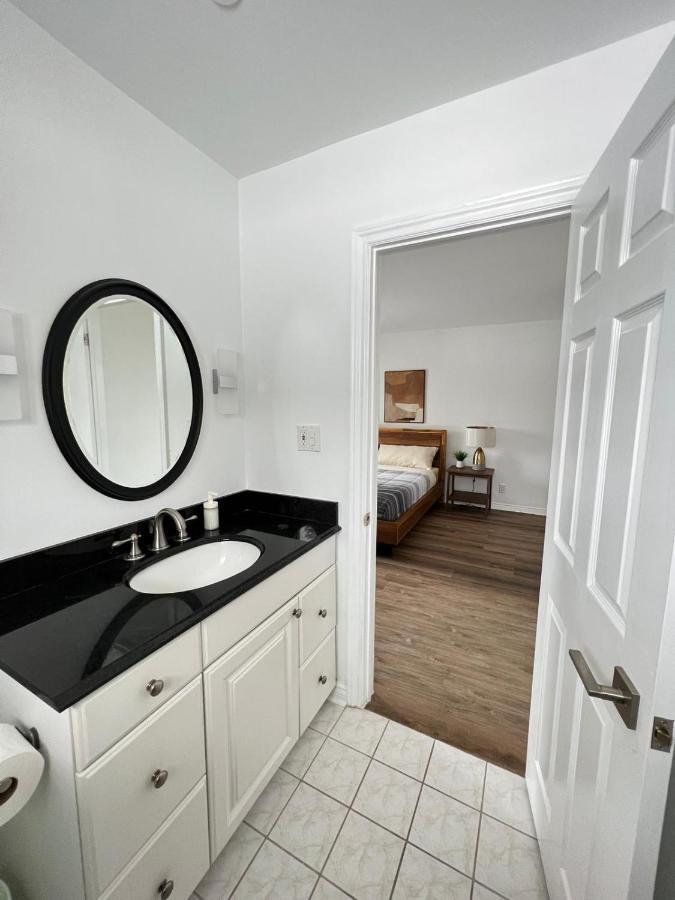 Letitia Heights !E Spacious And Quiet Private Bedroom With Private Bathroom Barrie Exterior foto
